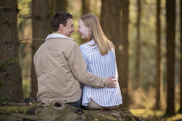 loveshoot enschede, loveshoot hengelo, loveshoot almelo, loveshoot twente, fotograaf in twente, fotograaf in overijssel, manon moller fotografie, sterrenbos enschede, fotoshoot enschede, fotoshoot hengelo, fotoshoot overijssel.